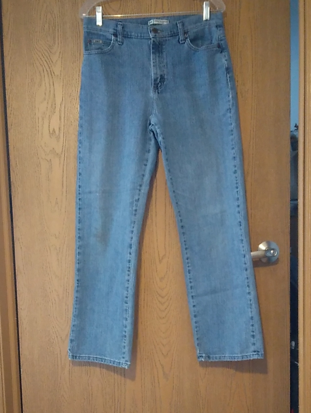 Lee Women's Light Blue Relaxed Straight Leg Jeans